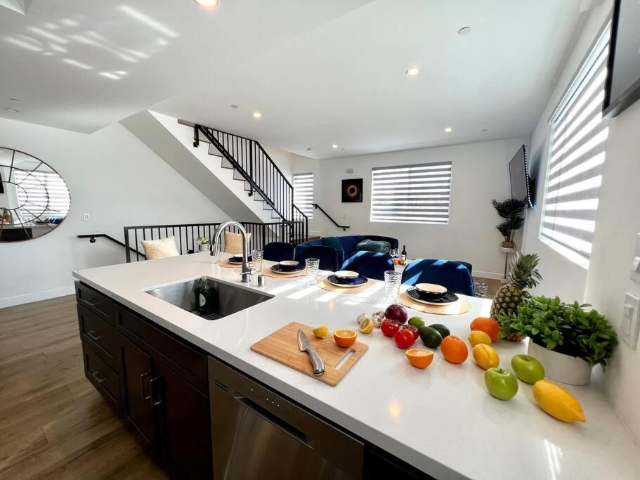 Luxury K-Town Dwelling With Private Rooftop Deck. 洛杉矶 外观 照片