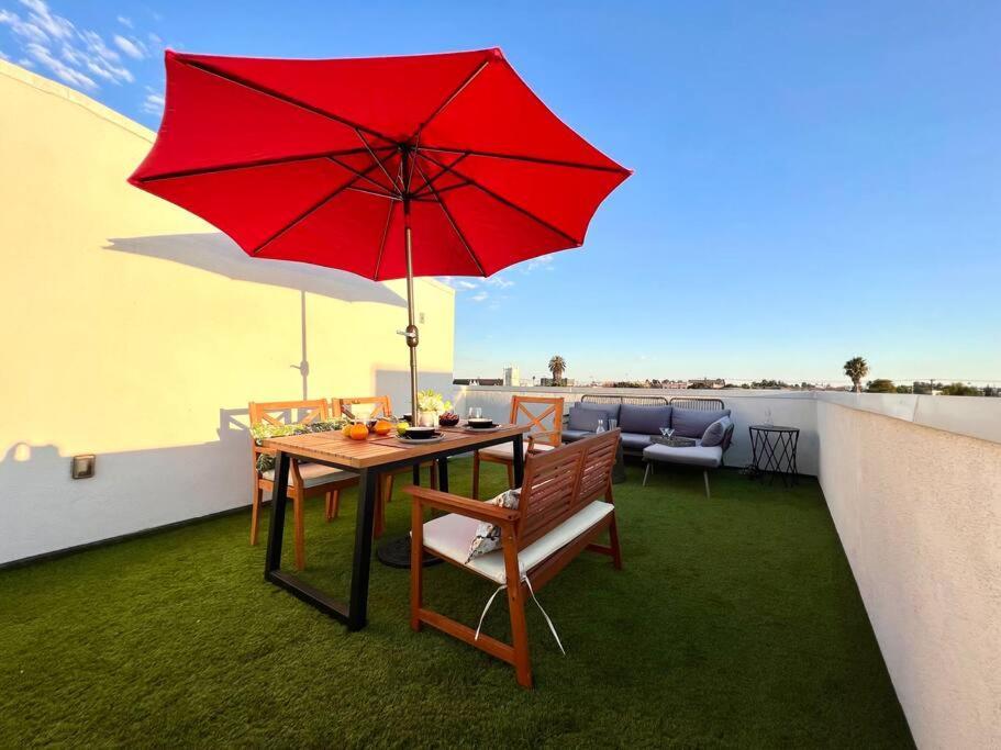 Luxury K-Town Dwelling With Private Rooftop Deck. 洛杉矶 外观 照片